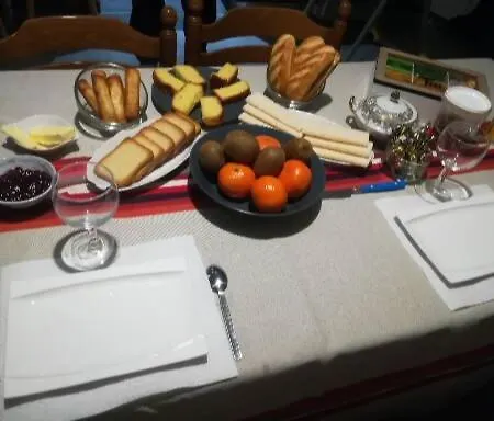 Alojamento de Acomodação e Pequeno-almoço Ainoa Saint-André-de-Cubzac